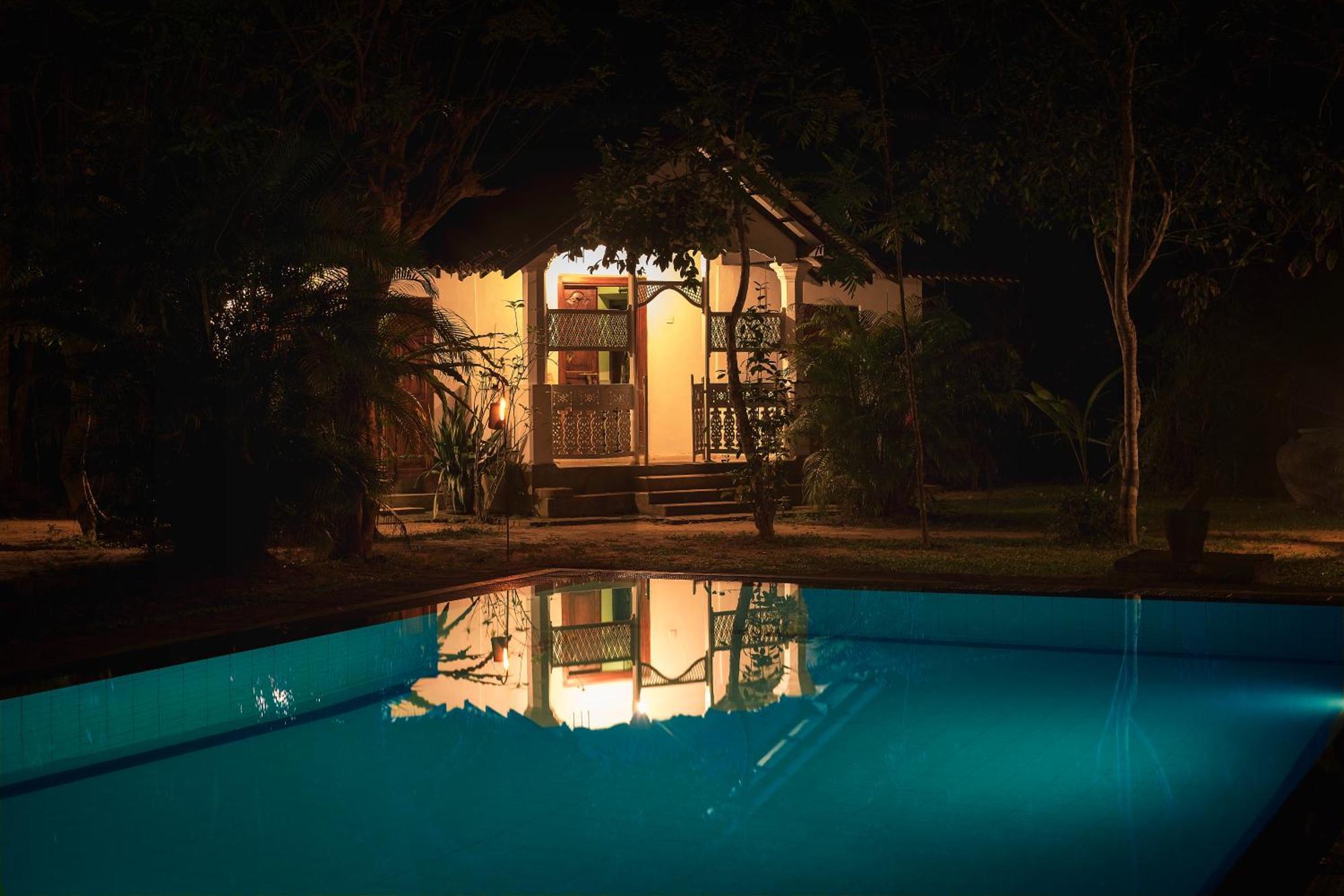 Nisala Arana Boutique Hotel ベントータ エクステリア 写真